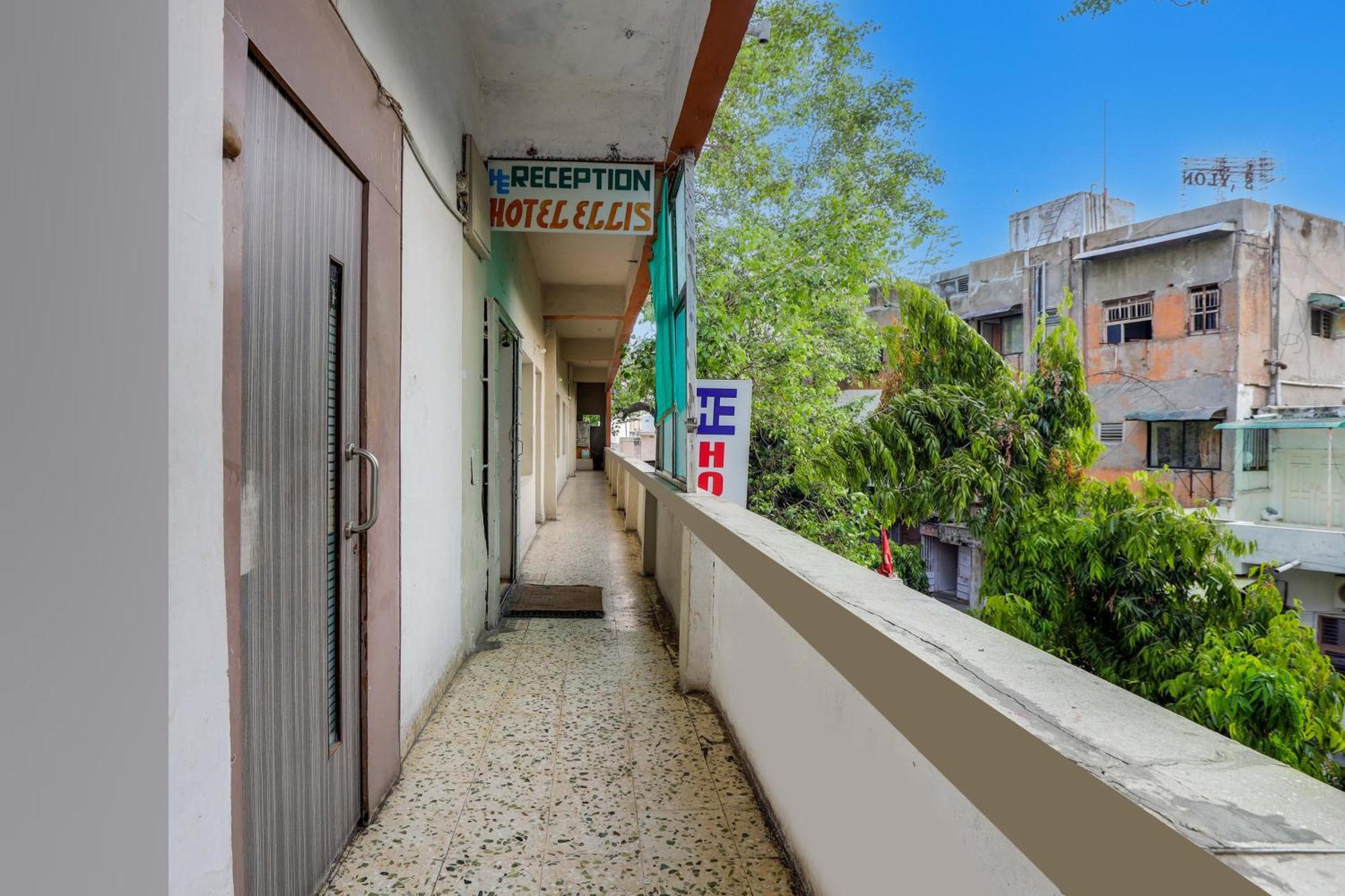 Hotel O Ellis Amhedabad Dış mekan fotoğraf
