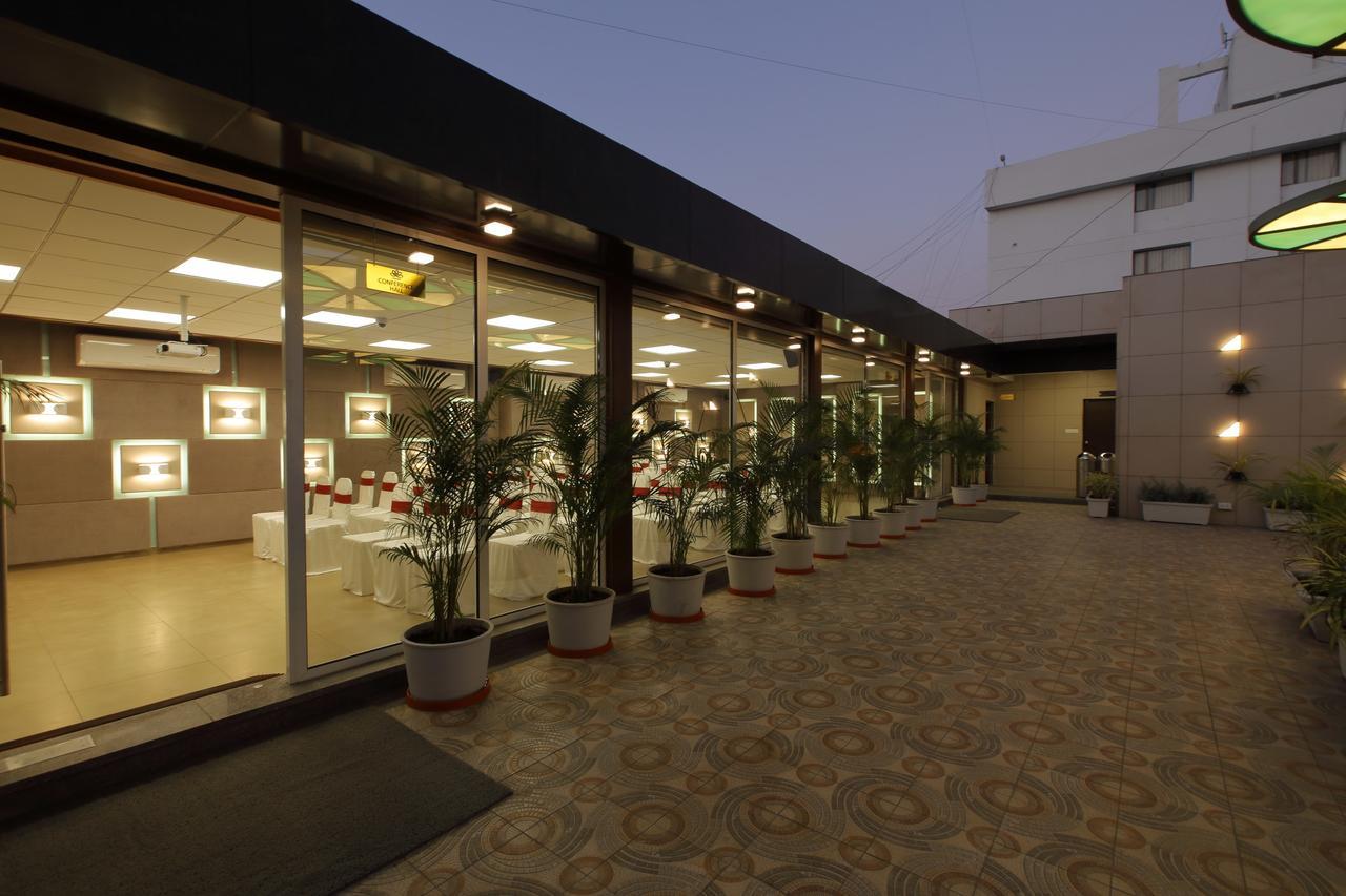 Hotel O Ellis Amhedabad Dış mekan fotoğraf